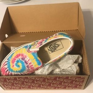 Slips on Vans size 6